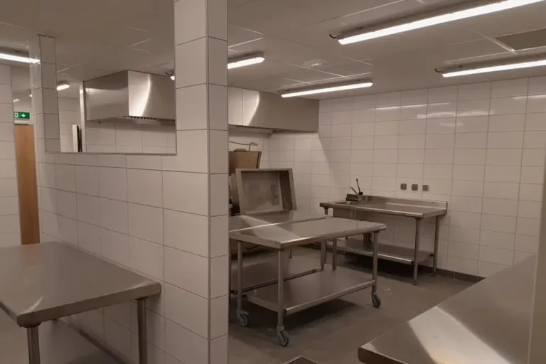 Salle La Marguerite - Cuisine professionnelle équipée